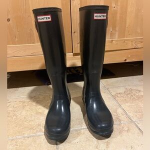 Hunter Classic Navy Tall Rain Boots